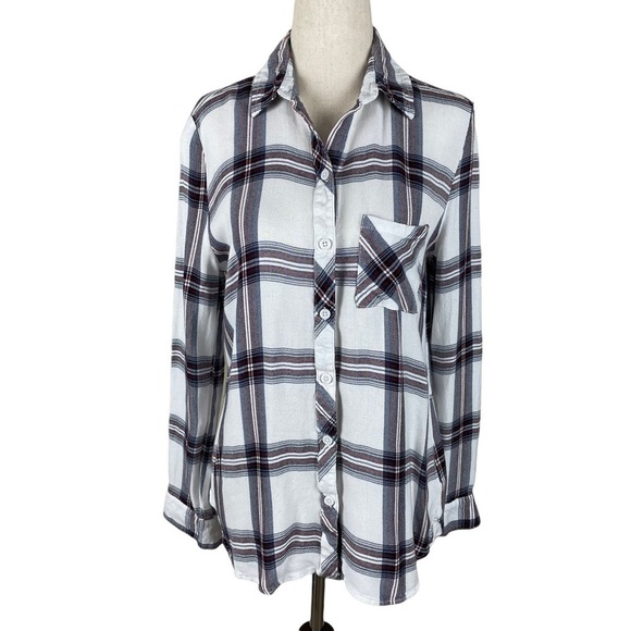 Beachlunchlounge Plaid Flannel Long Sleeve Button Down Top - Picture 1 of 6